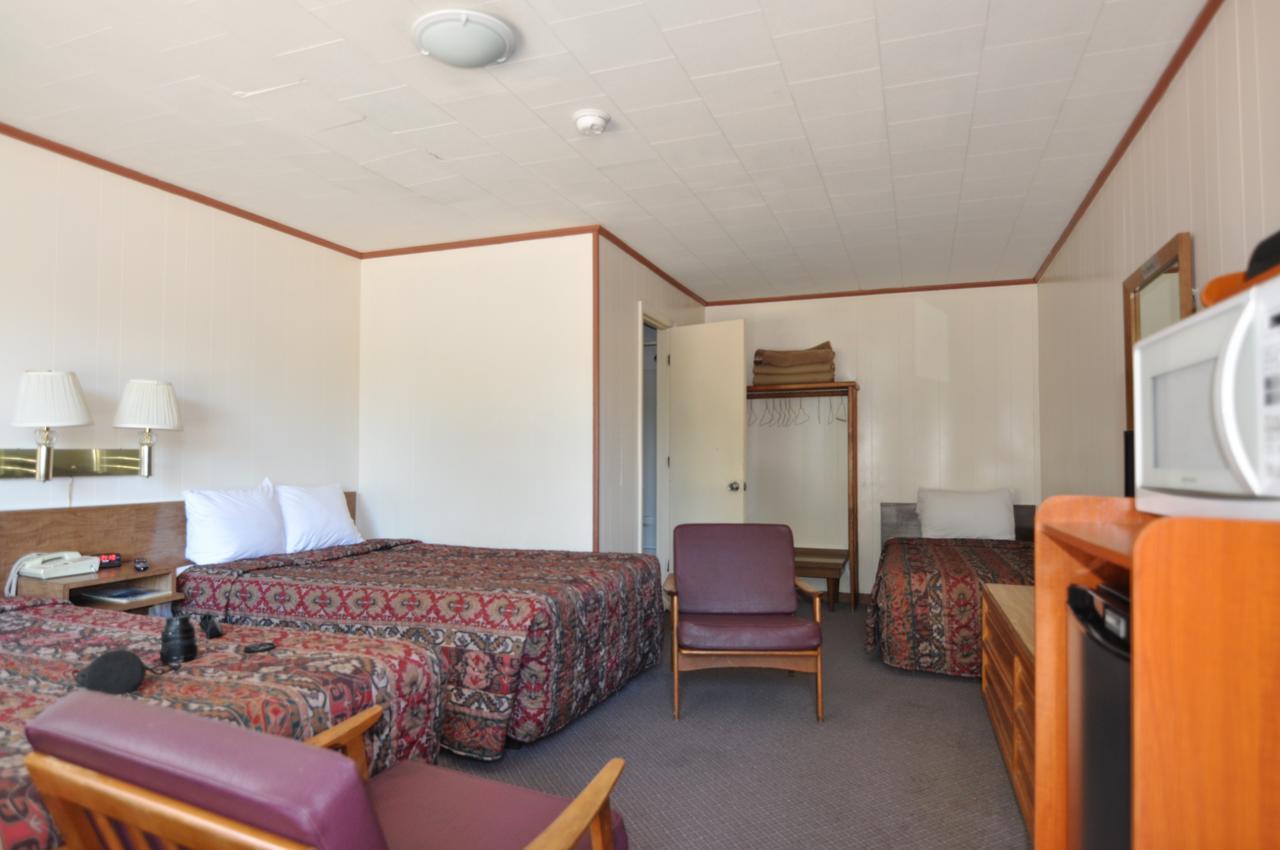 Budget Inn Near Westrock Covington Zewnętrze zdjęcie