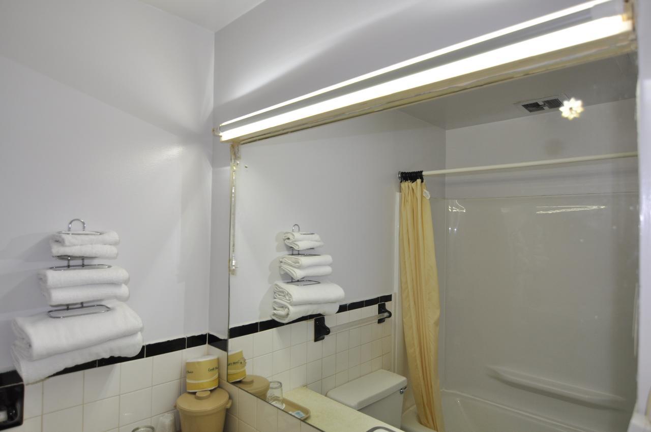 Budget Inn Near Westrock Covington Zewnętrze zdjęcie